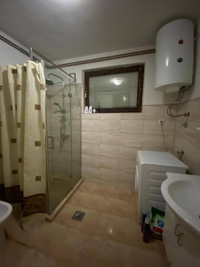 Апартаменты Apartman De Luxe Тузла Экстерьер фото